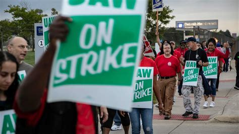 Heres The Fallout In Uaws 40 Day Strike Against General Motors