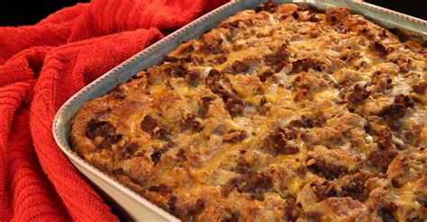 Sausage Egg And Cheese Breakfast Casserole 12 Tomatoes