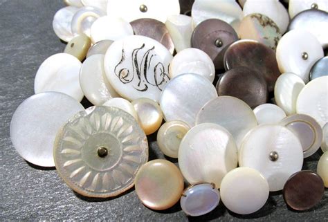 Mother Of Pearl Buttons Vintage Mop Buttons Large Lot 110 Etsy
