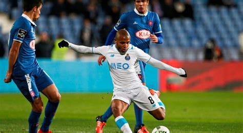 Head to head statistics and prediction, goals, past matches, actual form for liga zon sagres. Belenenses - FC Porto, 24.ª jornada, 19h15