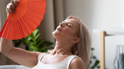 Menopause Can Cause Depression Pay Attention To These Symptoms