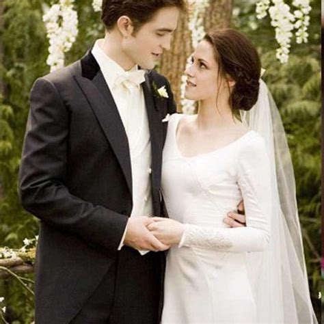 We did not find results for: Von "Twilight" bis "Breaking Dawn": Die Liebesgeschichte ...