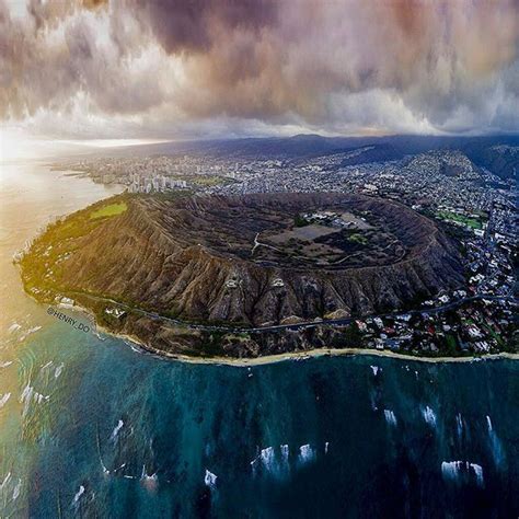 Diamond Head State Monument An Old Inactive Volcano Thousands Of