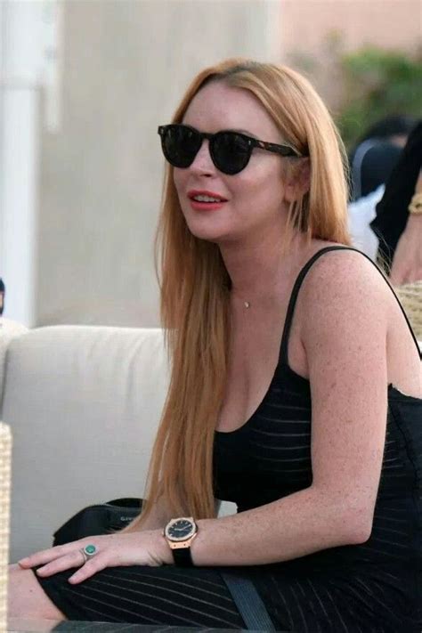Pin By Shark Bait On Lindsay Lohan Beauty Beauty Square Sunglass