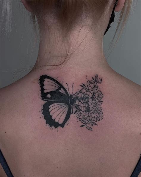 Aggregate More Than 76 Butterfly Back Tattoo Designs Incdgdbentre