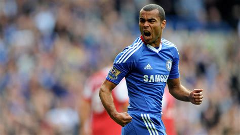 Aos 38 Anos Ashley Cole Se Aposenta Depois De Brilhar Por Arsenal