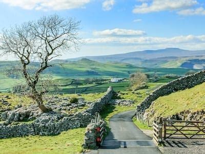 Dog Friendly Holidays in Yorkshire from Dogs Invited