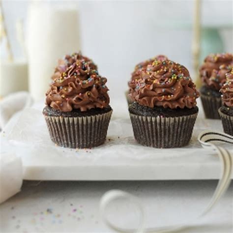 Moist Chocolate Cupcakes By Curlygirlkitchen Quick And Easy Recipe