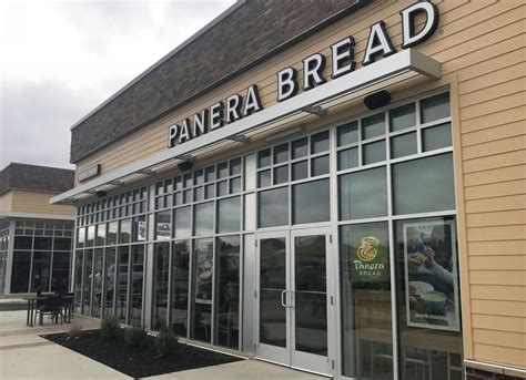 It is open on every other holiday but the hours of operation are probably shorter. Is Panera Bread Open On Christmas / List Restaurants Open ...