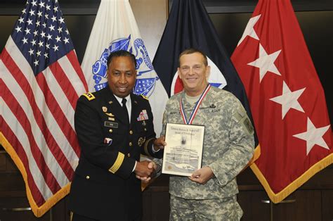 Amc Commander Presents Award To Army Inspector General Article The
