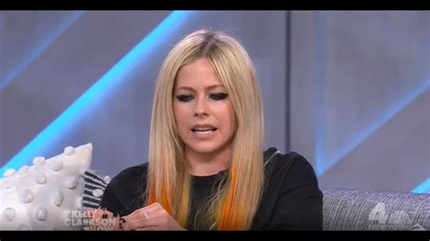 Avril Lavigne Interview With Kelly Clarkson Show 03 03 2022 Youtube