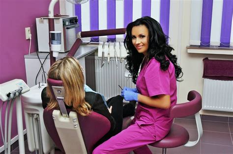 Pin On Sexy Dentists And Assistants