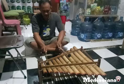 Berasal dari provinsi jawa barat angklung adalah alat musik tradisional khas suku sunda. 11 Alat Musik Tradisional Bali yang Perlu Kamu Ketahui - Mediasiana.com - Media Pembelajaran ...