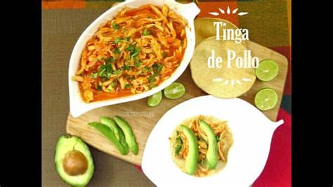 Recetas de cocina mexicana, platillos tipicos mexicanos, pozole, mole, antojitos, chiles y todo el sabor de méxico en las recetas de receta de pozole estilo jalisco o pozole rojo, granos de maíz cocido con salsa de tomate y chile, se acompaña con carne de cerdo, y adorna con lechuga y rábanos. TINGA DE POLLO: RECETA MEXICANA - YouTube