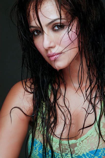 Hot South Indian Actress Shubhakalyanam