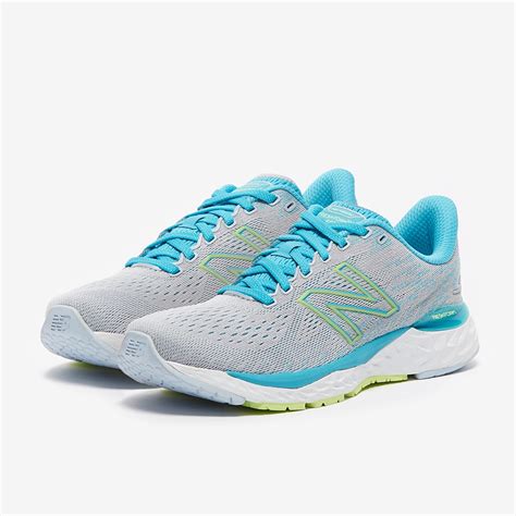 New Balance Womens Fresh Foam 880v11 Light Cyclone Virtual Sky Womens Shoes