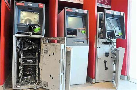 Two Foreign Women Arrested From Udaipur For Hacking An Atm In Jaipur A जयपुर में एटीएम हैक कर