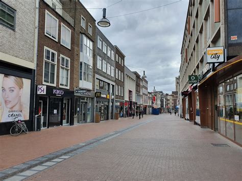 Nijmegen is the oldest city in the netherlands. Coronavirus in cijfers: zoveel Nijmegenaren zijn overleden ...