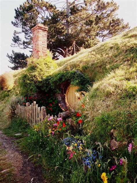 Hobbiton O Hobbit Hobbit Hole Tolkien Hobbit Cob House Tree House