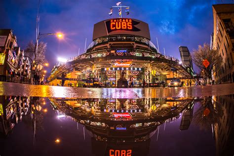 14 Wrigleyville Bars Where You Can Watch The Cubs Play