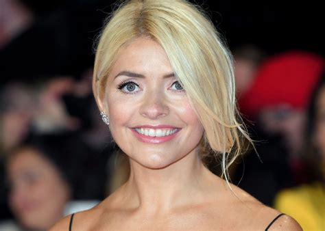 Holly Willoughby Fans Are Obsessed With Her Gorgeous Dunelm Duvet Cover Goodtoknow