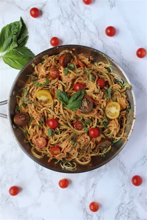 Vegan and gluten free when using your favourite gluten free pasta. Creamy Sun Dried Tomato Pasta (Vegan/Whole30) | Recipe ...