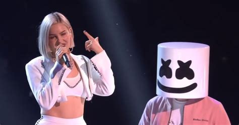 Marshmello Ft Anne Marie And Bastille Perform Friends Happier On The 2018 Mtv Emas