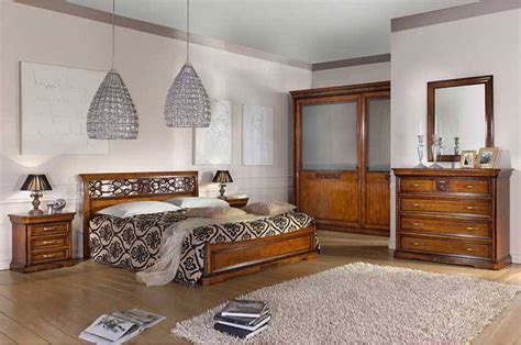 Dipingere camera da letto con due colori. Exclusive | Camere da letto classiche | Mobili Sparaco