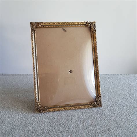 6 X 8 Gold Metal Picture Frame W Delicate Corner Etsy Canada Metal
