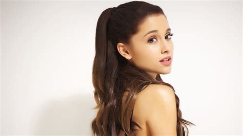 Brown Hair Ariana Grande With White Background Hd Ariana Grande Wallpapers Hd Wallpapers Id