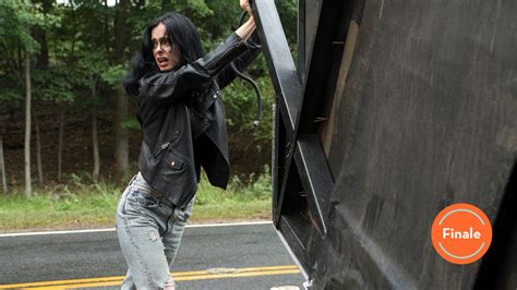 In Its Second Season Finale Jessica Jones Finally Embraces The Fact