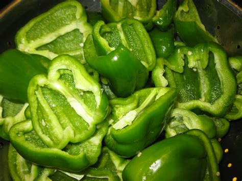 Simply Homemaking: Preserving Peppers