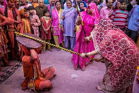 Holi Festival 2019 India Essential Guide On How To Plan And Celebrate Holi In Mathura And