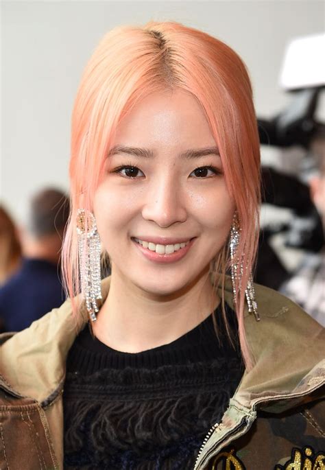 Colored golds can be classified in three groups: Best Rose Gold Hair Colors - Best Celebrity Rose Gold Hair ...