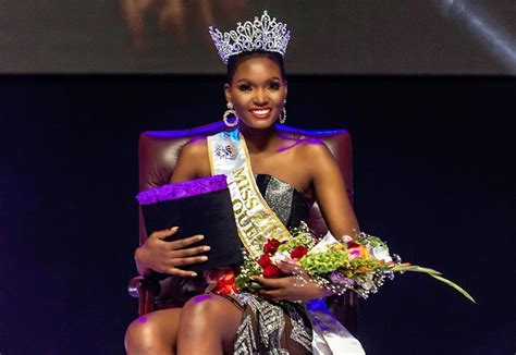 charlotte muziri wins miss zimbabwe queen 2022