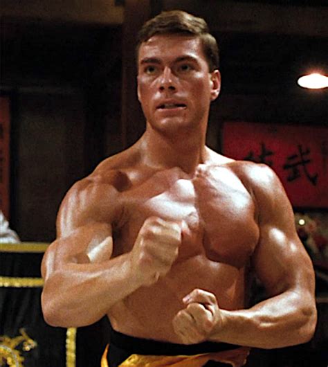This biography provides detailed information about his childhood, life, works, achievements and timeline. Jean Claude Van damme qui COME ERA e COME E' oggi
