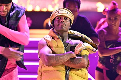 Lil Uzi Vert Teases Barter 16 As Pink Tape Is Raps 1st 1 Of 2023