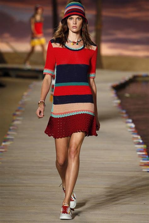 Tommy Hilfiger Spring 2016 Ready To Wear Collection Runway Looks