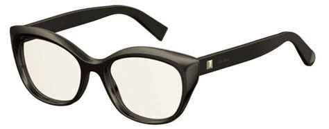 oprah s golden globes glasses completed her stunning ensemble during her powerhouse speech at