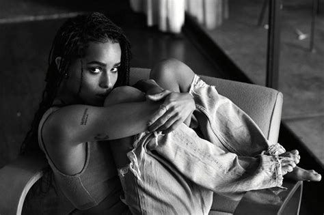 Zoe Kravitz Nude Pics And Porn Video And Sex Scenes Compilation