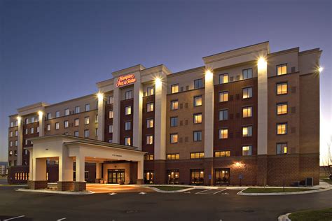 Hampton Inn And Suites Mall Of America Hotels In Bloomington Mn