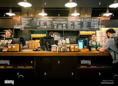 The Pike Place Starbucks store ( Original Starbucks ) , It is the first