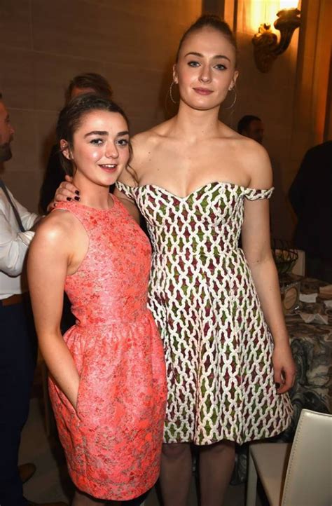 ‘game Of Thrones Stars Maisie Williams Sophie Turner Show What