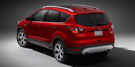 2018 - Ford - Escape - Vehicles on Display | Chicago Auto Show