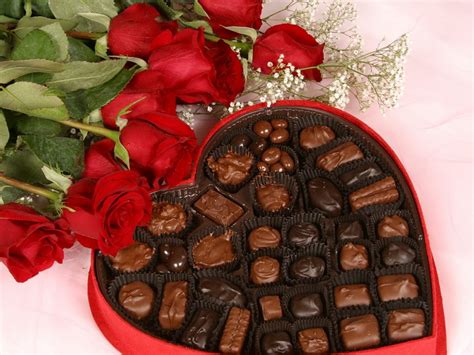 35 Most Mouthwatering Romantic Chocolate Ts