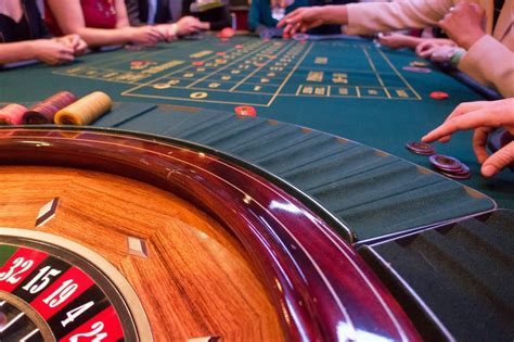 Si alguna vez juegas con dinero real, no realices nunca esta apuesta y, si puede ser, evita también la ruleta americana en general. Ruleta Francesa Online Estrategias, Trucos y Reglas ...