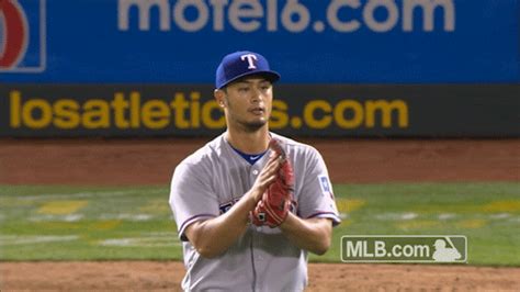 texas rangers applause by mlb find and share on giphy