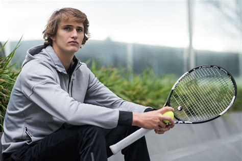 As functional as it is stylish, the tote bag works either as a tennis or leisure bag. tennis star Alexander Zverev