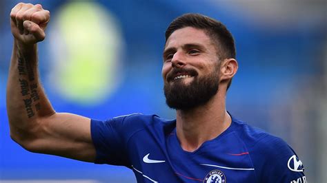 Olivier Giroud Is The First Ever Player To Score 10 European Goals For
