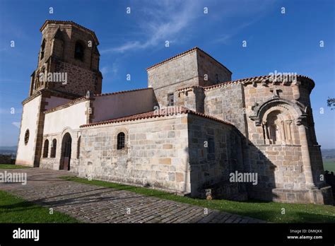 Romanesque Churches High Resolution Stock Photography And Images Alamy